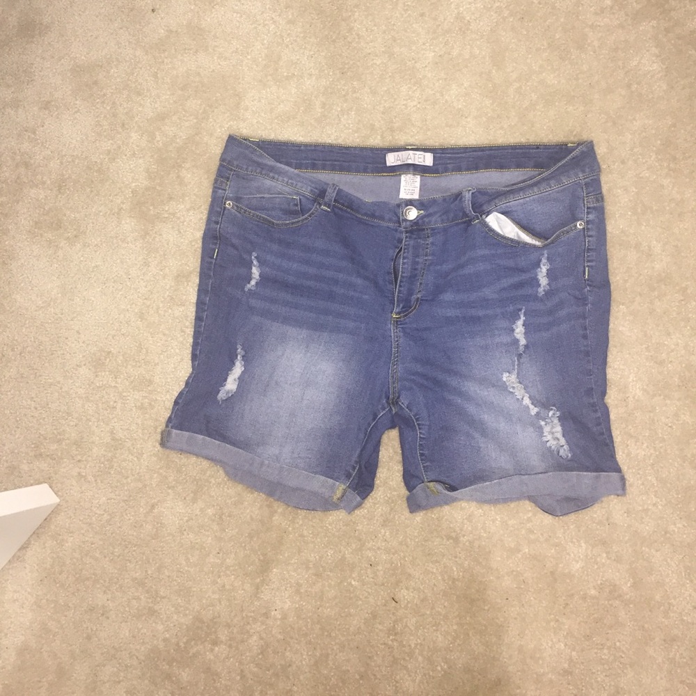 Plus Jean shorts